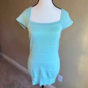 le chateau Top / Sweater Dress long knitted, squared neck, cap sleeve, green SzM